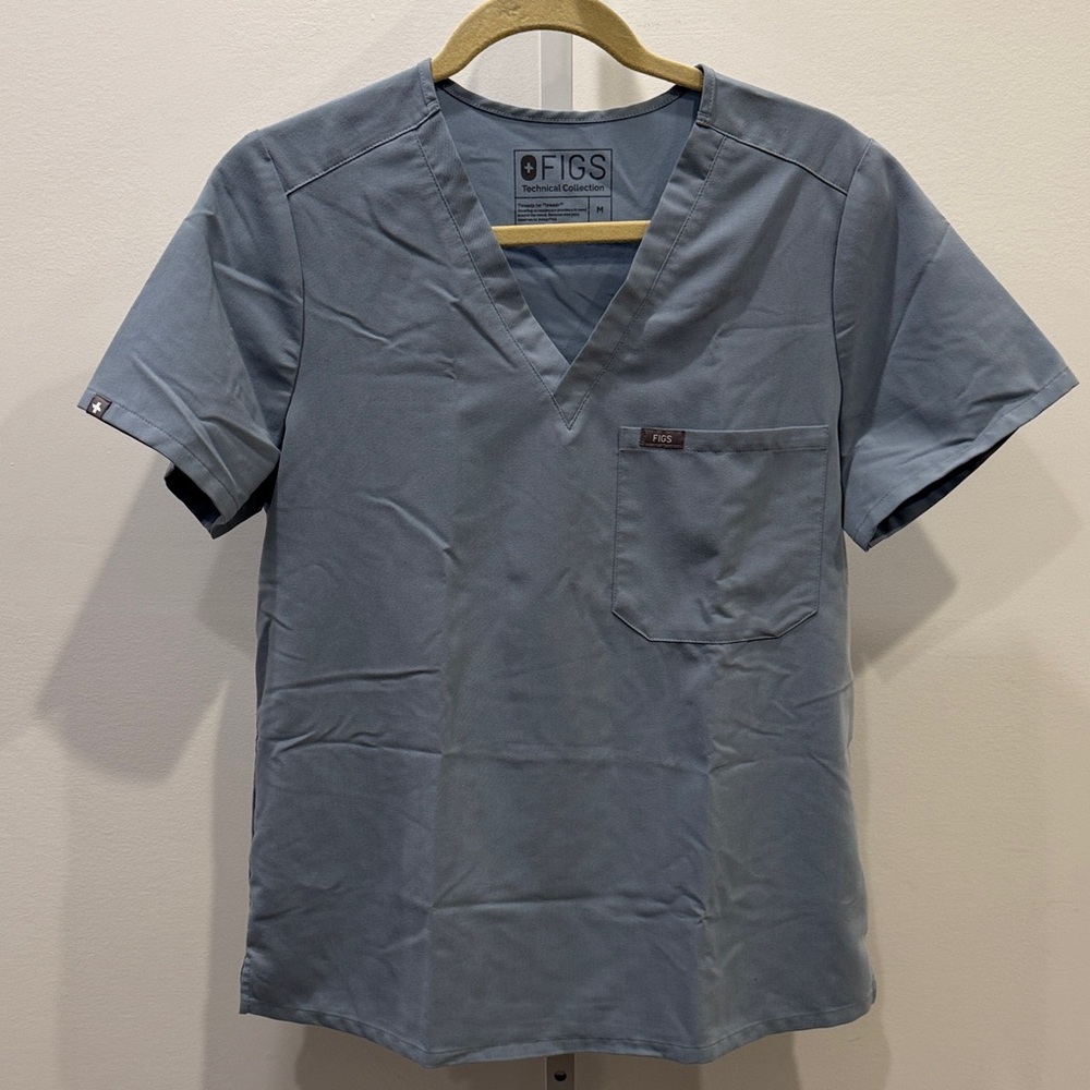Figs Technical Collection Women Size M Light Gray Short Sleeve Tee Top Uniform